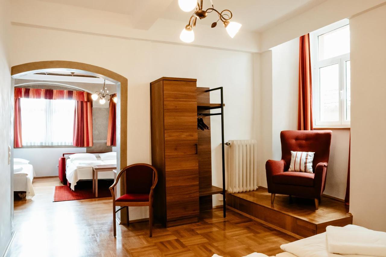 Hotel-Gasthof Goldener Greifen Rothenburg ob der Tauber Ngoại thất bức ảnh