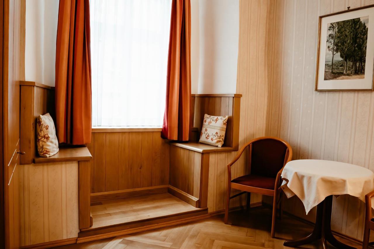 Hotel-Gasthof Goldener Greifen Rothenburg ob der Tauber Ngoại thất bức ảnh