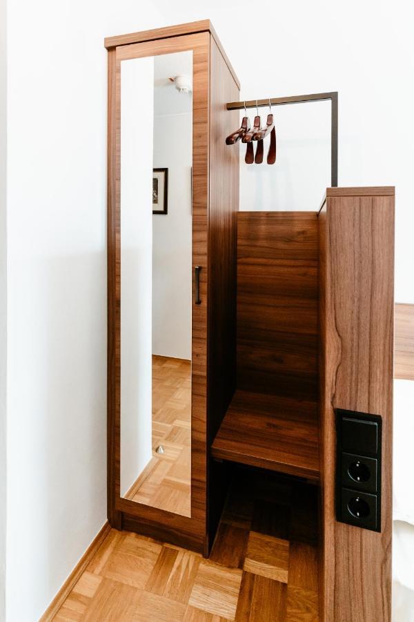 Hotel-Gasthof Goldener Greifen Rothenburg ob der Tauber Ngoại thất bức ảnh